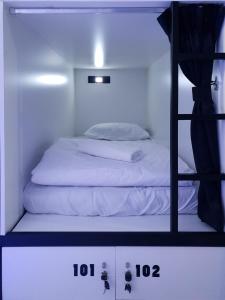 吉隆坡The 8 Capsule Hotel Bukit Bintang的相册照片