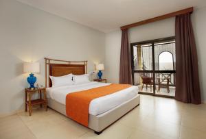 勒帕米斯特温泉度假酒店客房内的一张或多张床位