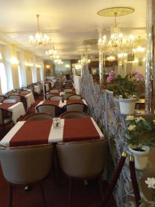 Hotel Du Gave餐厅或其他用餐的地方