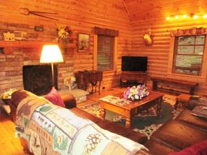 布恩Alpine Log Cabin的相册照片