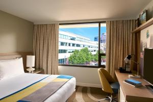 The Hotel Zags Portland客房内的一张或多张床位