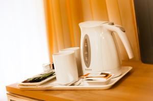 卡尔顿梅费尔酒店的咖啡和沏茶工具