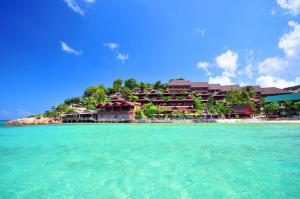 哈德姚Haad Yao Bayview Resort & Spa - SHA plus Certified的海滩边的度假胜地