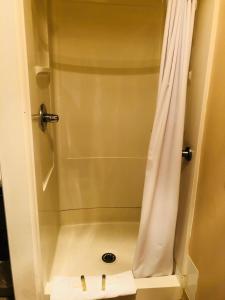 科迪霍斯特经济酒店的一间浴室