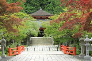 Koyasan Guest House Tommy外面的花园