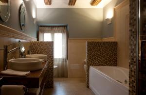 霍斯佩德拉夏皮特酒店的一间浴室