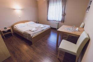 日夫科旅馆客房内的一张或多张床位