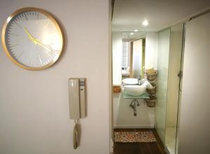 戈韦尔纳多尔公寓 - 市中心的一间浴室