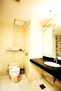 Incheon Airport Hotel Zeumes的一间浴室