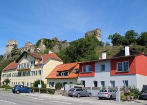 WeiteneggHaus am Donausee (House at the Danube Lake Beach)的相册照片