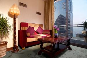 Lan Kwai Fong Hotel - Kau U Fong的休息区