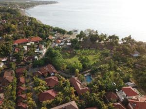 罗威那普里巴厘岛酒店的近海度假胜地的空中景致