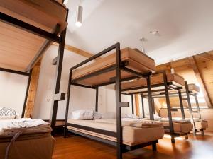斯特纳旅馆客房内的一张或多张双层床