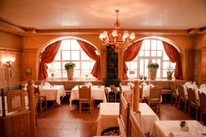 格伦瓦尔德城堡酒店餐厅或其他用餐的地方