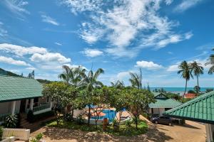 苏梅岛珊瑚礁景观度假酒店内部或周边泳池景观