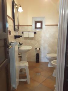 Giardino Donna Lavia的一间浴室