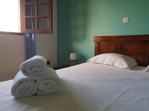 马尔莫特酒店客房内的一张或多张床位
