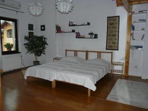 Cosy studio 55sqm, Cotroceni Area客房内的一张或多张床位