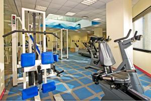 热那亚塔机场 - 酒店及会议中心的健身中心和/或健身设施