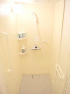 广岛EN旅舍的一间浴室