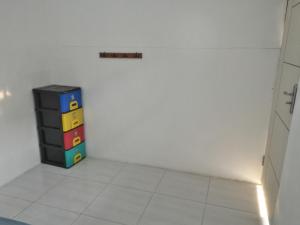 泗水泗水科斯特48号旅馆的角落里一个玩具的房间的角落