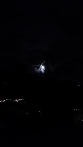 奥斯塔La Casa Del Grillo 1的夜空月亮