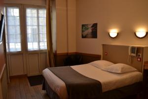 圣马洛Hôtel La Porte Saint Pierre-Logis Hôtel Intra Muros的相册照片