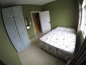 Hostel Da Ilha De Sao Francisco Do Sul客房内的一张或多张床位