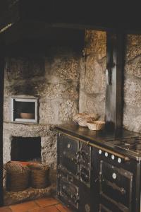 Casa da Cresso的厨房或小厨房