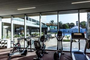 Ceiba Hotel Bissau的健身中心和/或健身设施