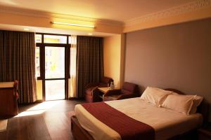 西藏宾馆客房内的一张或多张床位