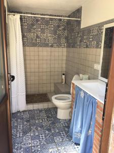 Casa Rural Las Adelfas的一间浴室