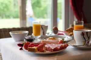 Les Jardins d'Ulysse, The Originals Relais (Relais du Silence)提供给客人的早餐选择