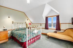 城堡稳定住宿＆拉纳克山林小屋客房内的一张或多张床位