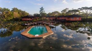 娘瑞观景点生态住宿度假村的享有水上游泳池的度假村的空中景致
