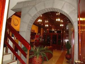 库斯科因卡伊拉酒店的植物拱门的入口