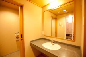 北野广场六甲庄酒店的一间浴室