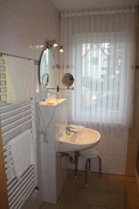 祖尔瓦格酒店的一间浴室