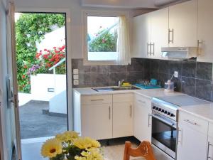 Funchal High View的厨房或小厨房