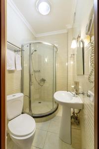 瑞尼奥兹力哈酒店的一间浴室