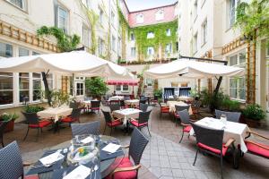 martas Hotel Albrechtshof Berlin餐厅或其他用餐的地方