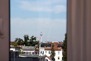 柏林ibis Berlin City Süd的从窗户可欣赏到城市美景