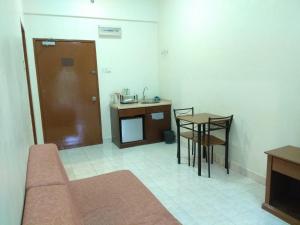 Suria Apartment 1BEDROOM Bukit Merah的厨房或小厨房