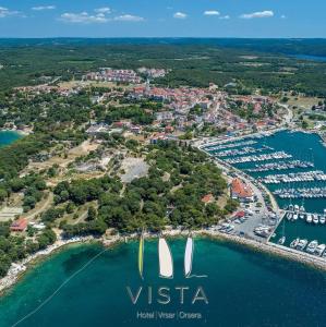 弗尔萨尔维斯塔酒店的远景海港水中心的空中景观