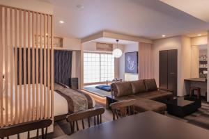 Zen Kyoto Apartment Hotel的休息区