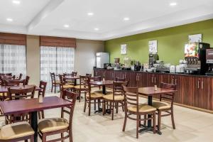 多森Sleep Inn & Suites Dothan North的相册照片