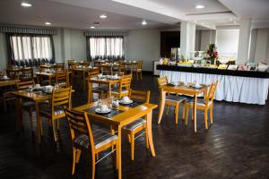 Hotel Brisa Rio餐厅或其他用餐的地方