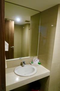 Bacup Studio Apartment @Galeri Ciumbuleuit的一间浴室