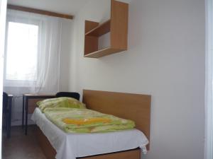 柯门斯奇沃卡勒伊JA旅馆客房内的一张或多张床位