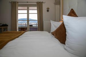 路易特鲍尔德海滨酒店客房内的一张或多张床位